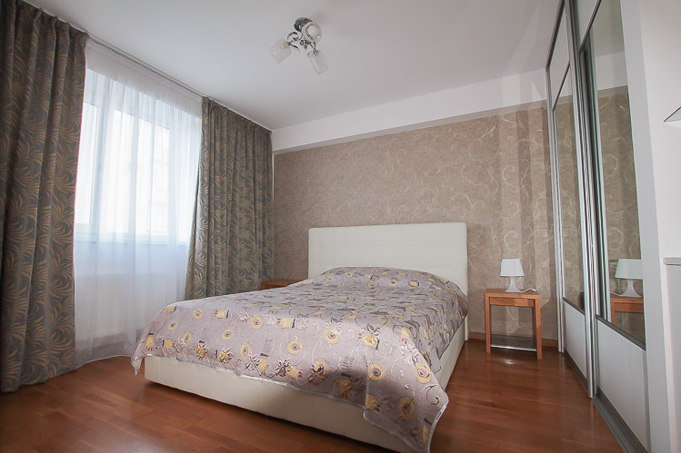 Roses Valley Apartment is a 3 rooms apartment for rent in Chisinau, Moldova